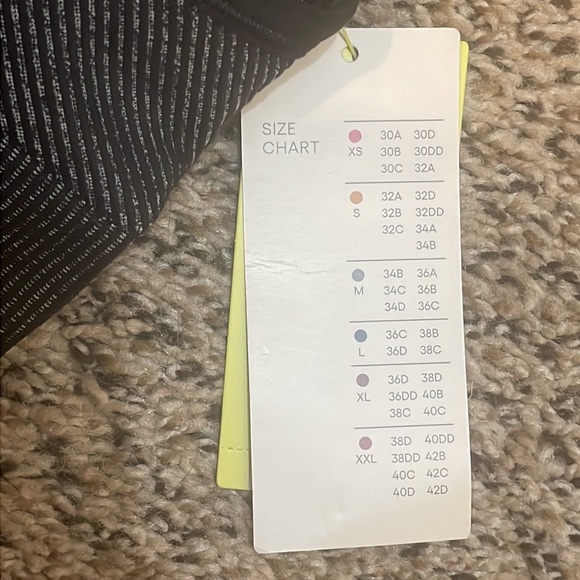 NWT all in motion Women's XS Gray Sports Bra - Picture 4 of 4